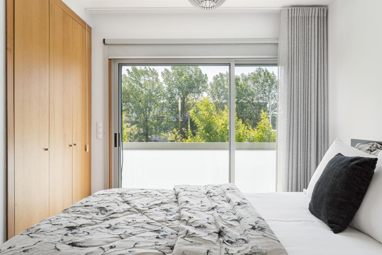 Joivy Sleek House Balcony & 2 Terraces In Porto Apartment Maia  Bagian luar foto