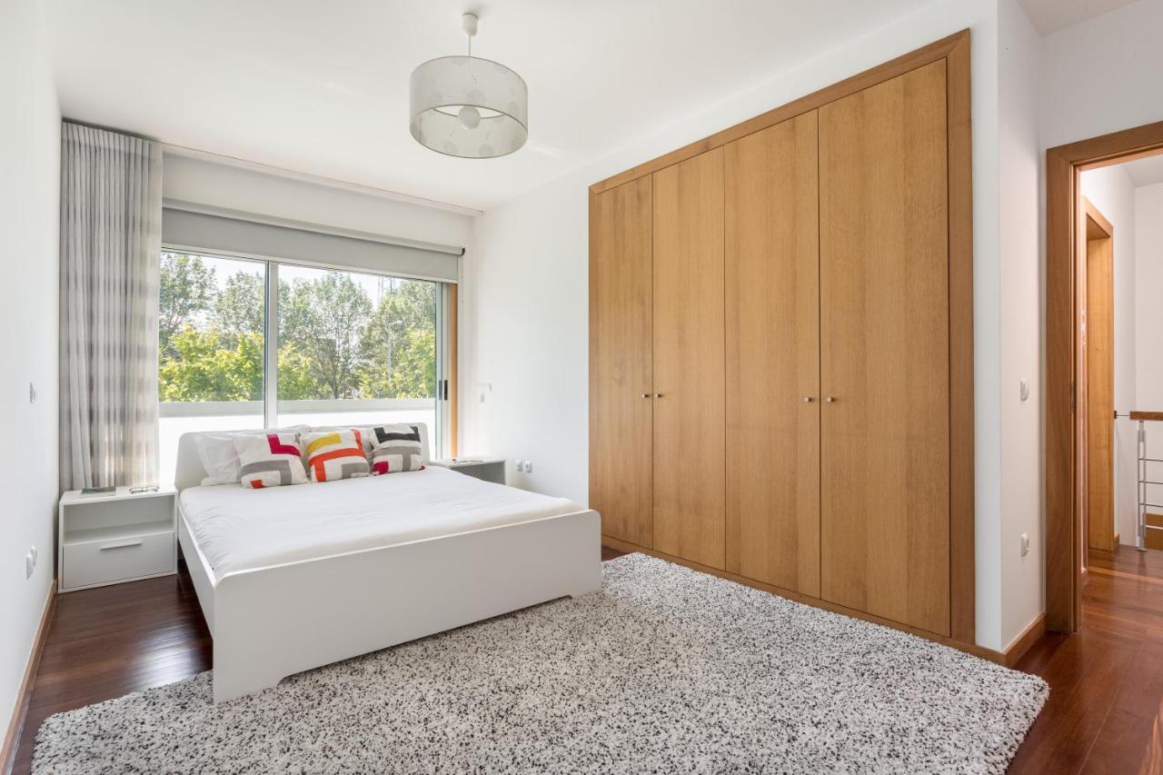 Joivy Sleek House Balcony & 2 Terraces In Porto Apartment Maia  Bagian luar foto