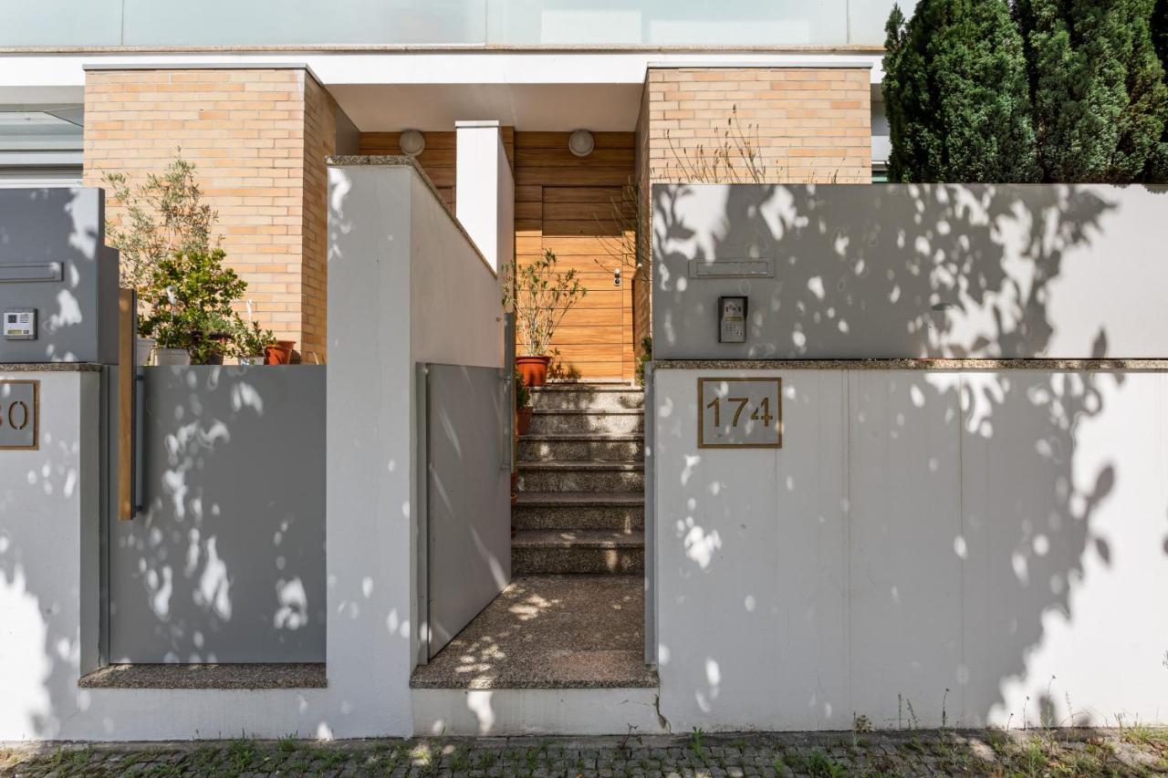 Joivy Sleek House Balcony & 2 Terraces In Porto Apartment Maia  Bagian luar foto
